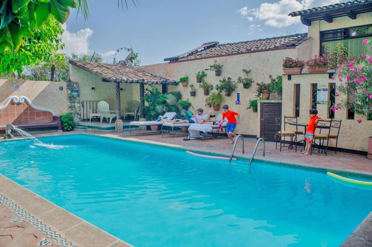 Hotel Casa Del Parque By Ahs Antigua Luaran gambar